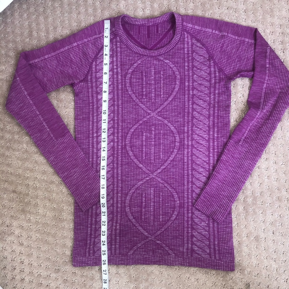 ❌ SOLD ❌ Lululemon long sleeve - Picture 5 of 6